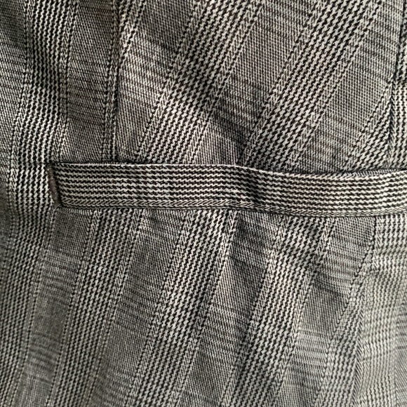 ESPRIT vest, gently used. - Picture 4 of 5